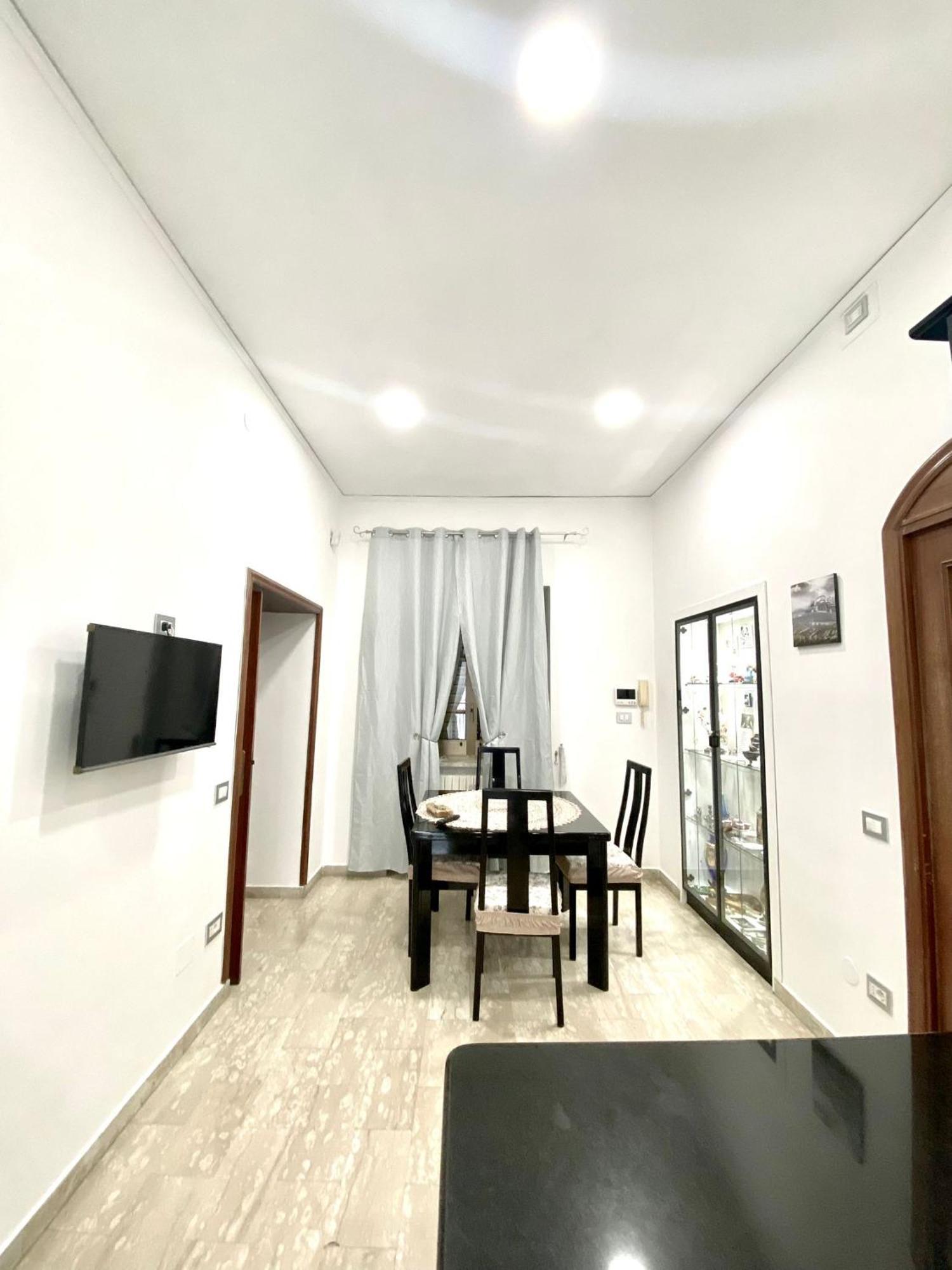 Castellano Apartment Naples Luaran gambar