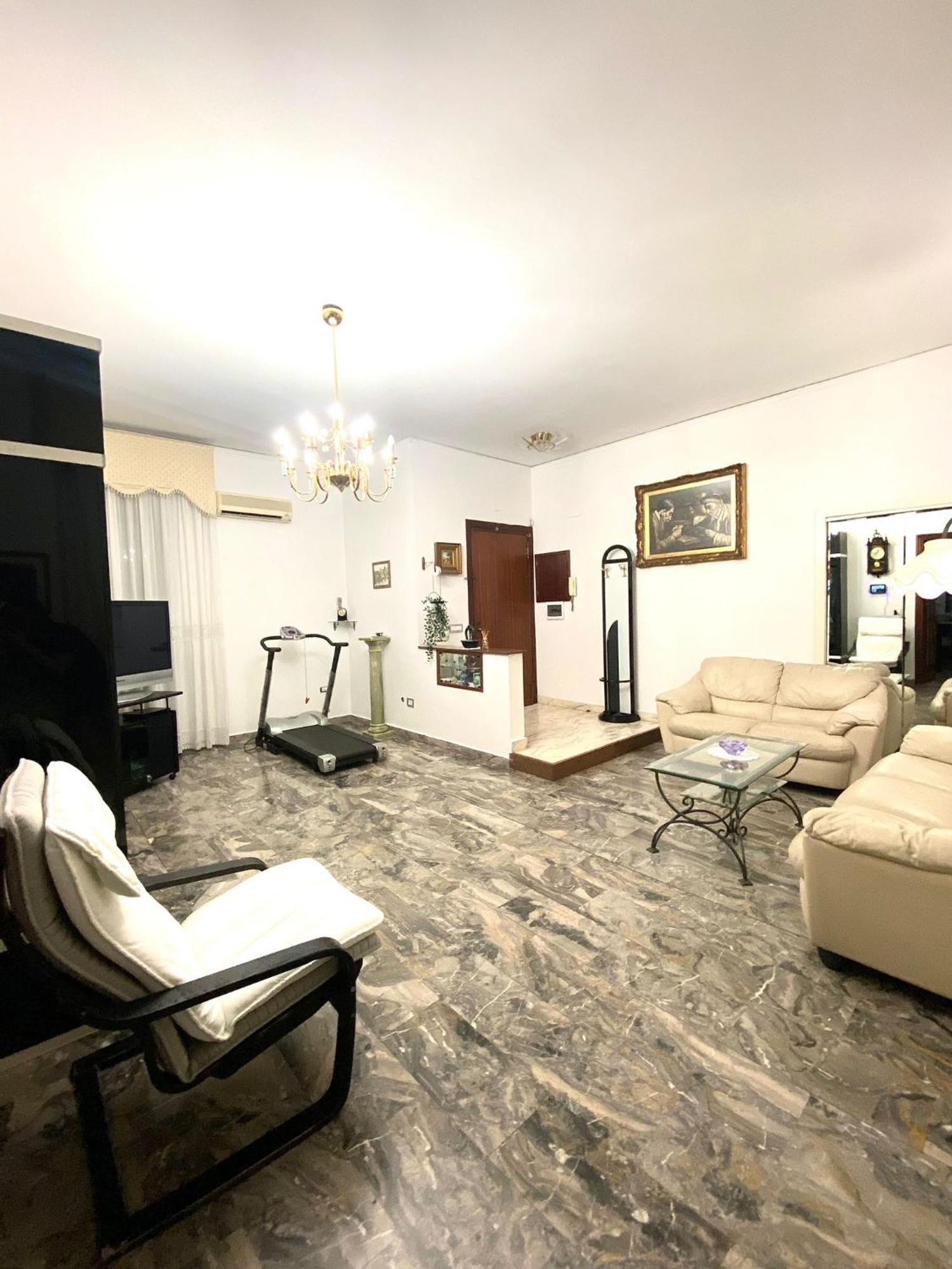 Castellano Apartment Naples Luaran gambar