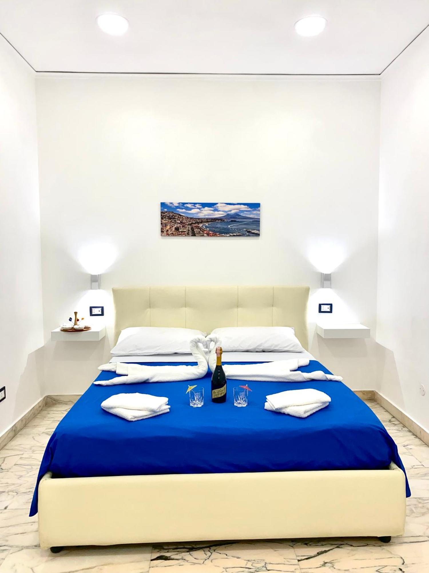 Castellano Apartment Naples Luaran gambar