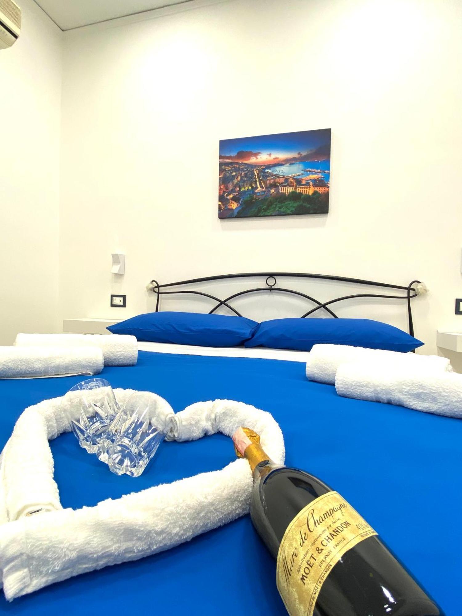 Castellano Apartment Naples Luaran gambar